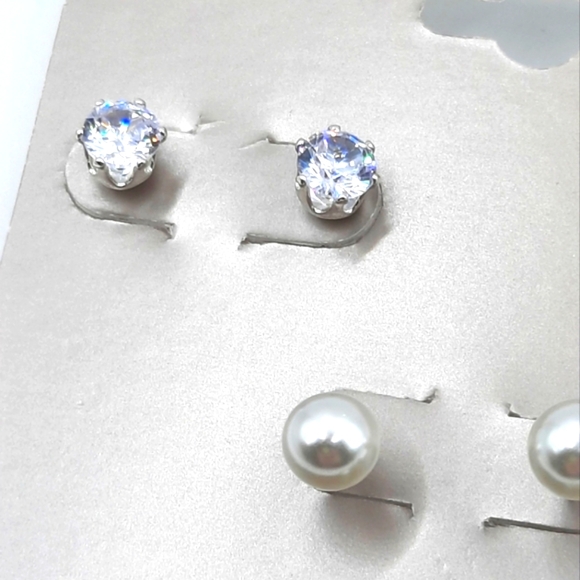 New 3 pair Hypoallergenic Earrings by MIXIT - Picture 2 of 7